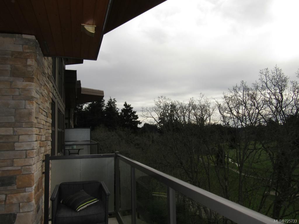 listing image 16044352069791472804