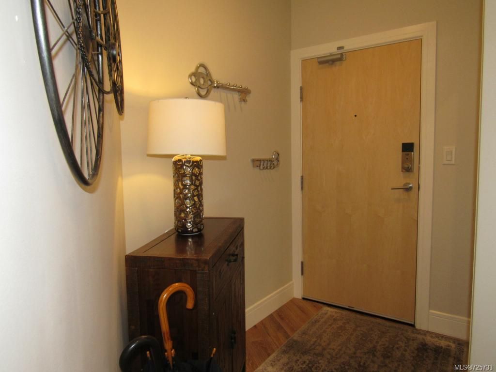 listing image 16045550634197271173