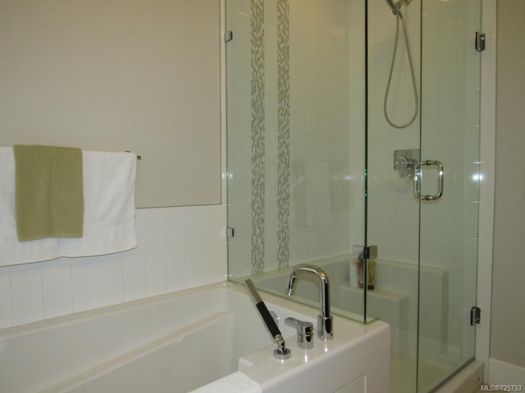 listing image 16044059538908318524