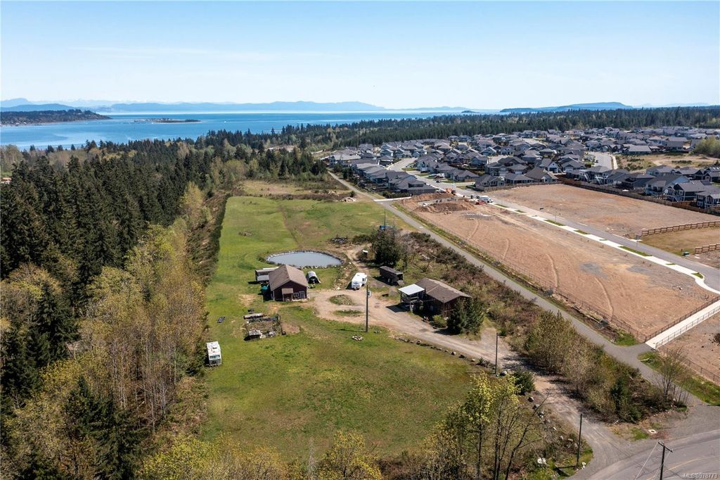 listing image 16045123874960982739