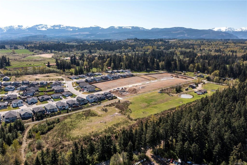 listing image 16041478083496927518