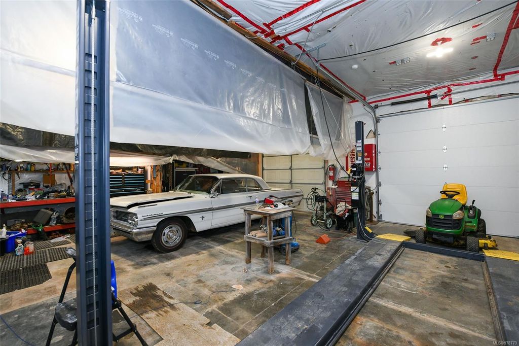 listing image 16046636724558915981