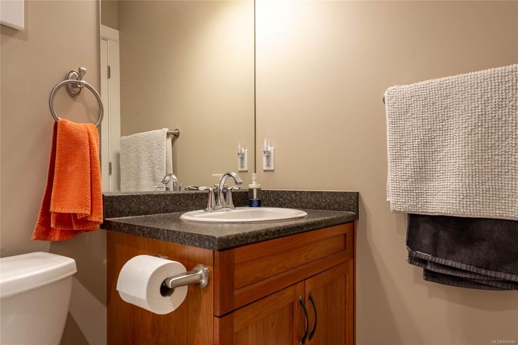 listing image 16041510163506