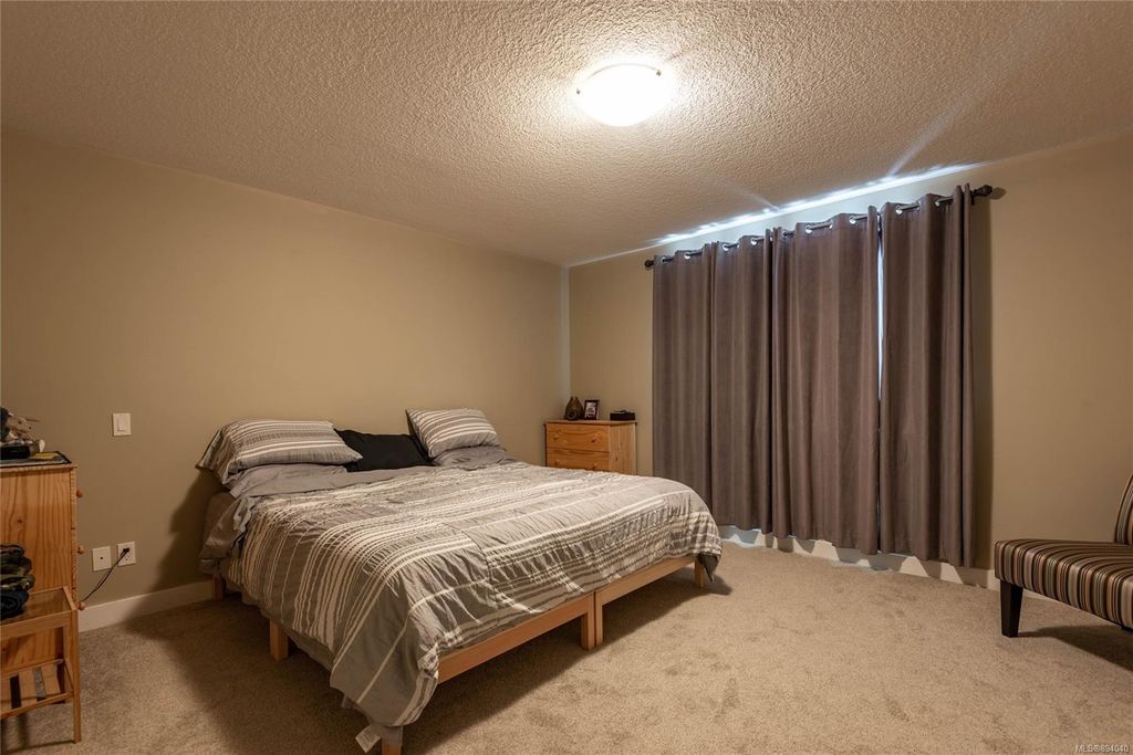 listing image 16042883631464