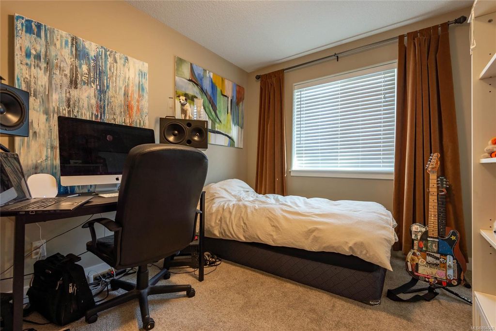 listing image 160434979372