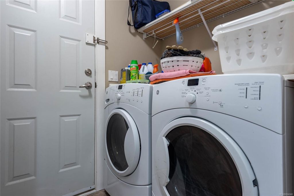 listing image 16043376661897