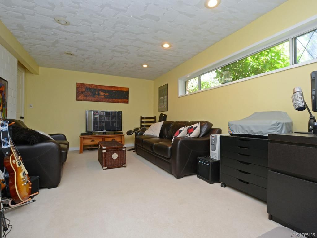 listing image 16045379672498546407
