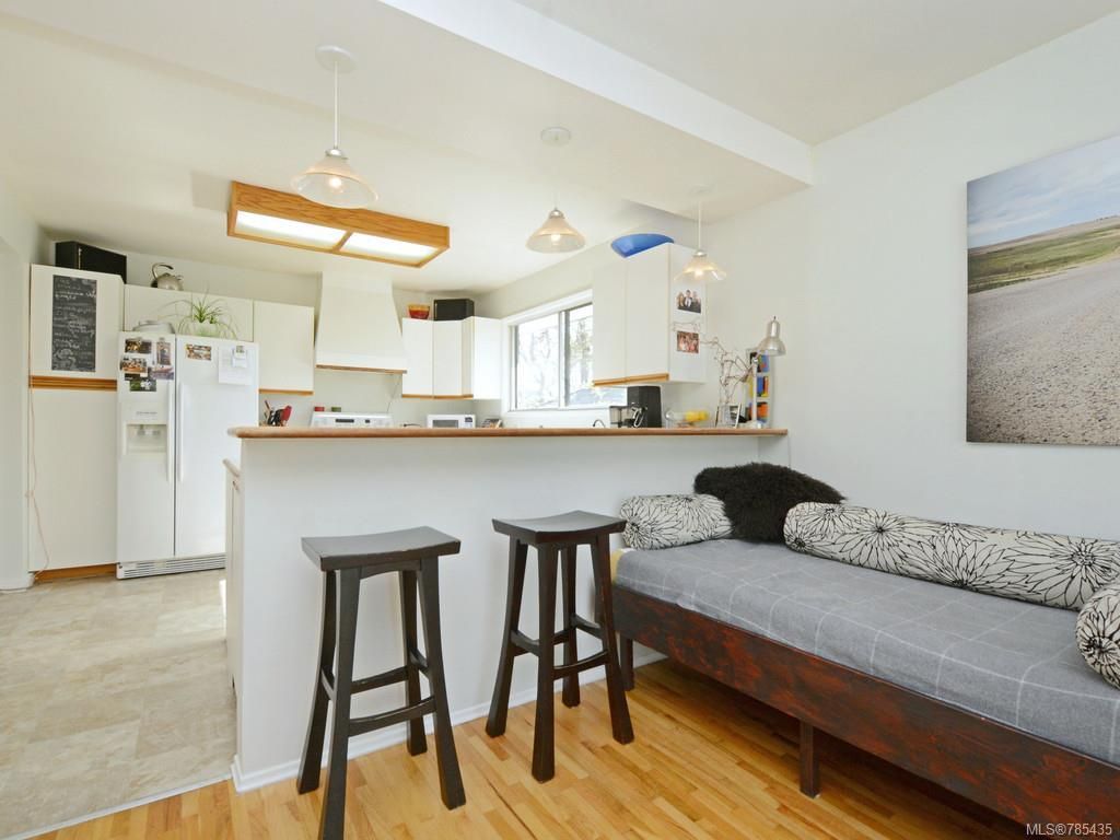 listing image 16045858290095457610