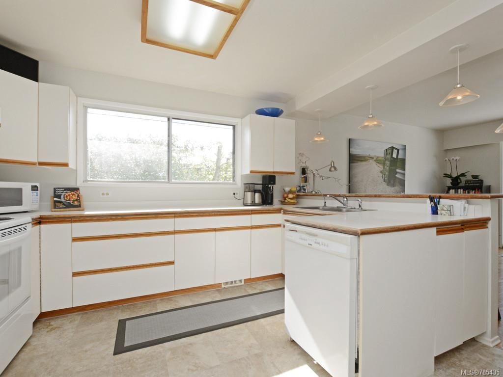 listing image 16040332523392615541