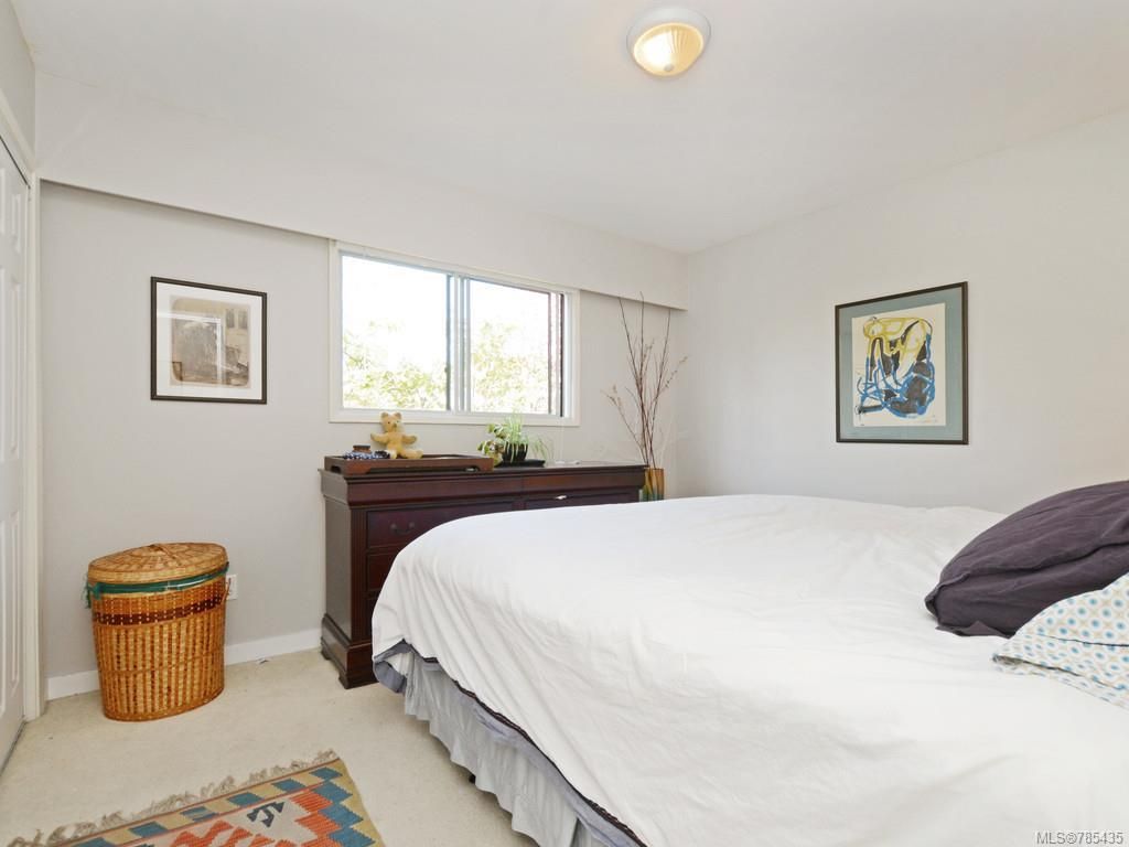 listing image 16044254211900458295