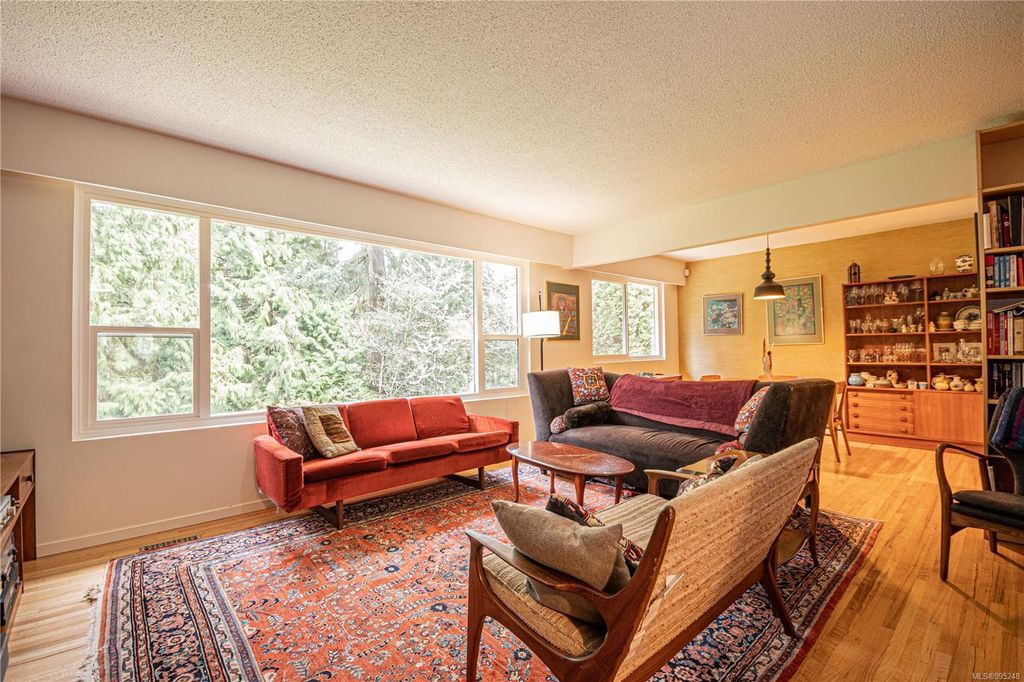 listing image 16040274060667423713