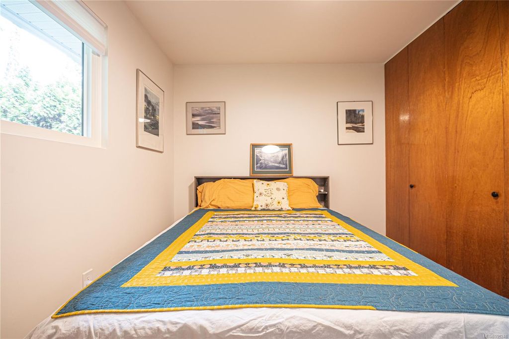 listing image 16040215917267344861