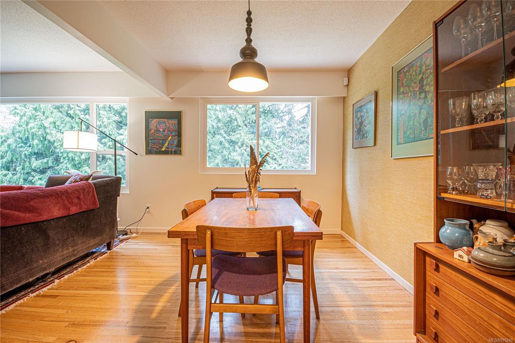 listing image 16040941567042547952