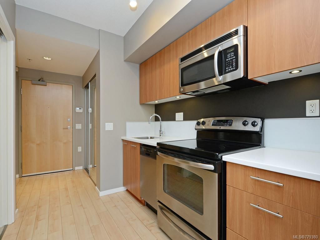 listing image 16041997572637680897