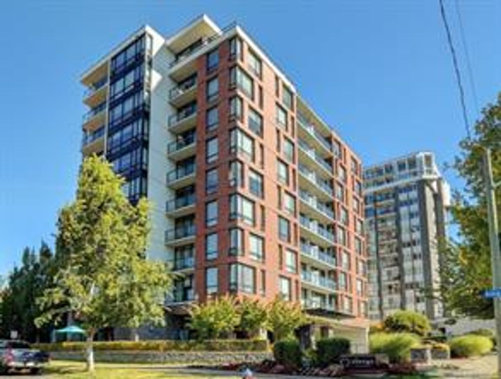 listing image 16043113394597