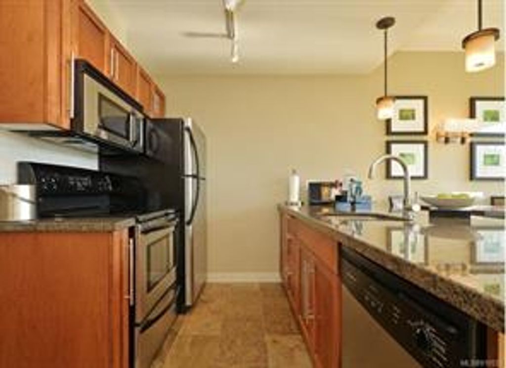 listing image 16044282927787