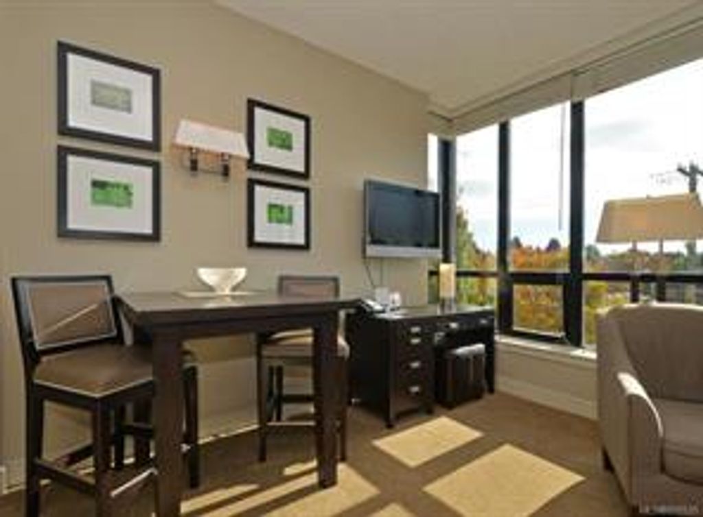 listing image 16043783547835