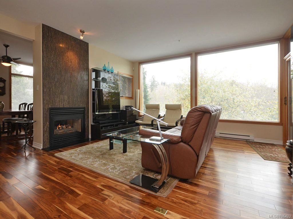 listing image 16041573439036784505