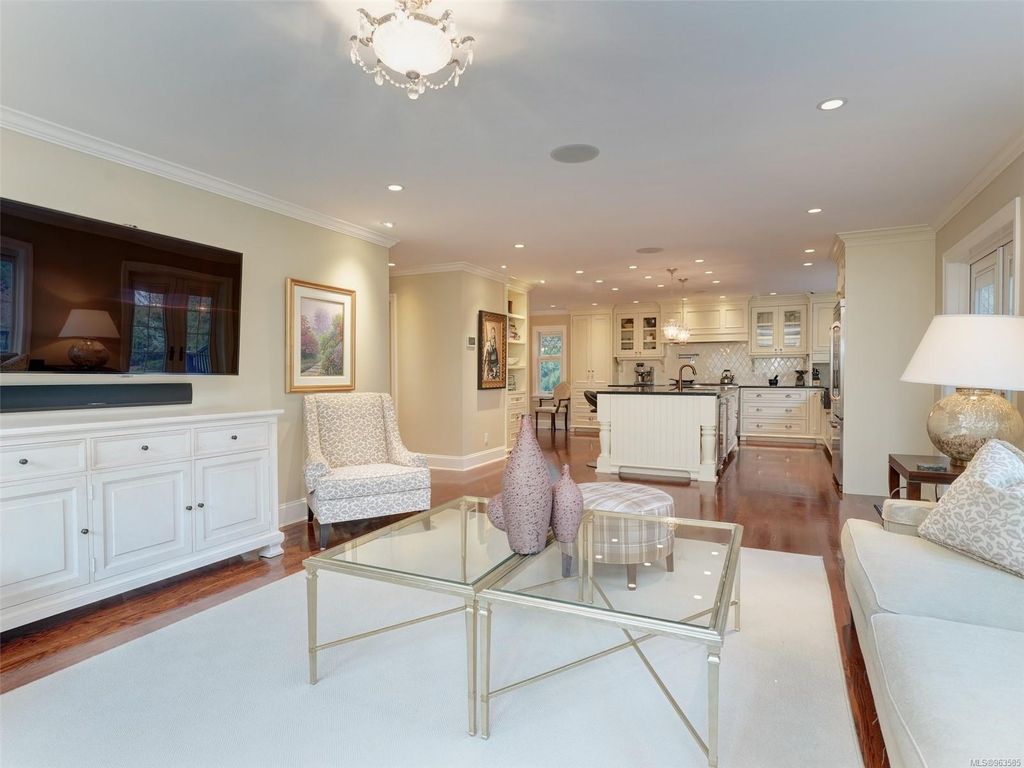 listing image 16040641481420826157