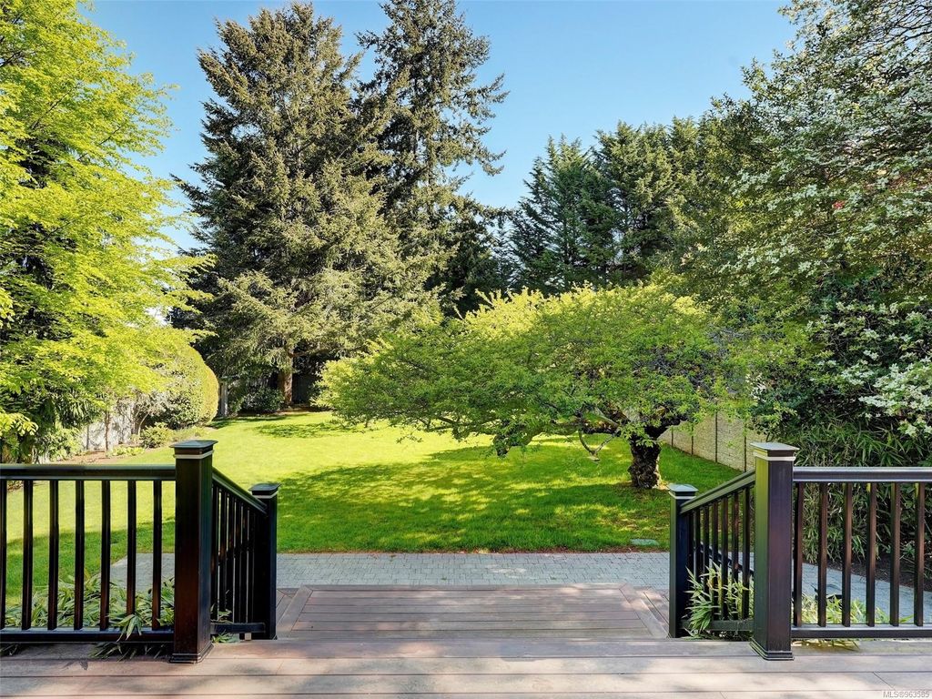 listing image 16041505434975487339
