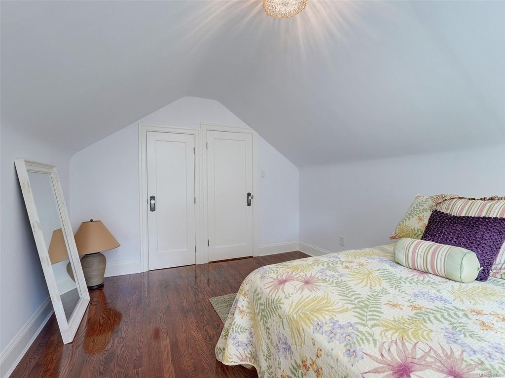listing image 16040727152125843592