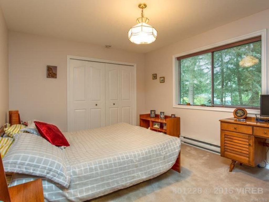 listing image 16047357133334207951
