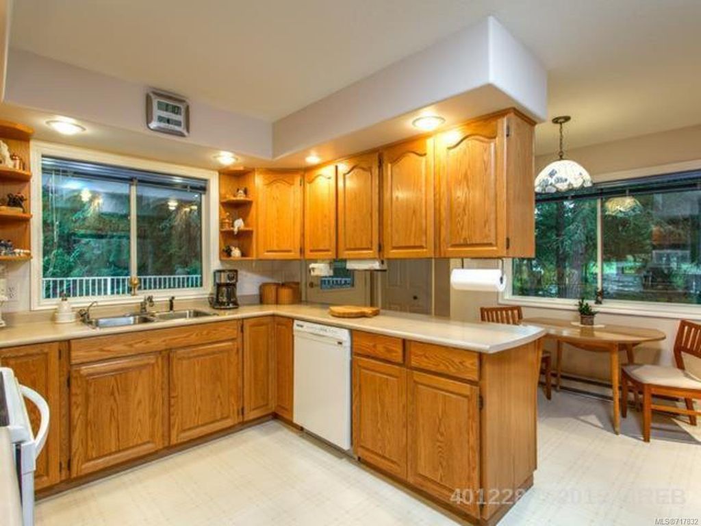 listing image 16043079736607736599
