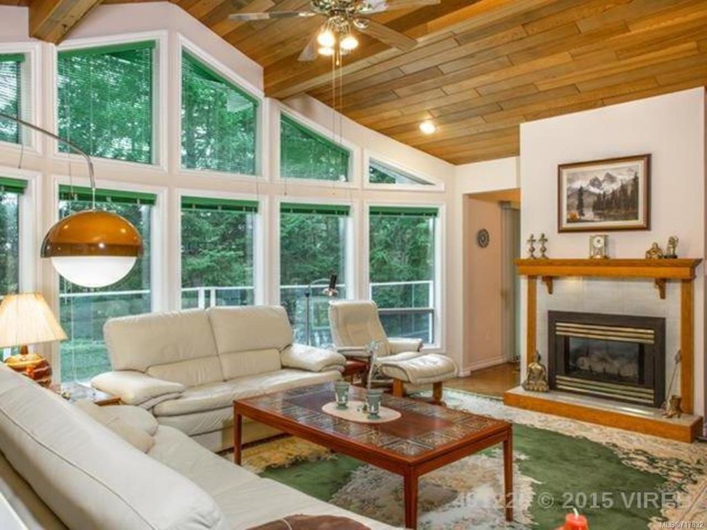 listing image 16040658100589269949