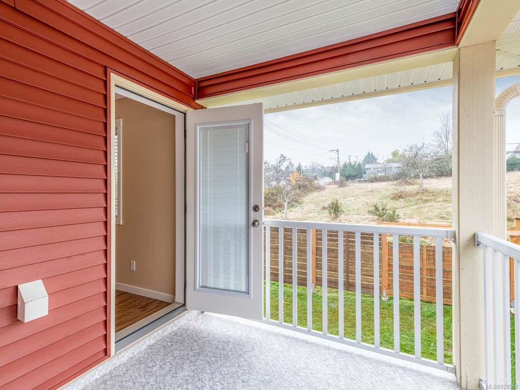 listing image 16041300065354