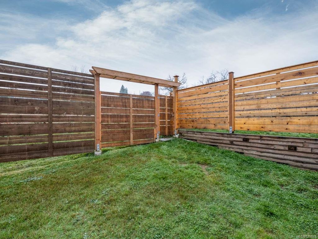 listing image 16042250971119