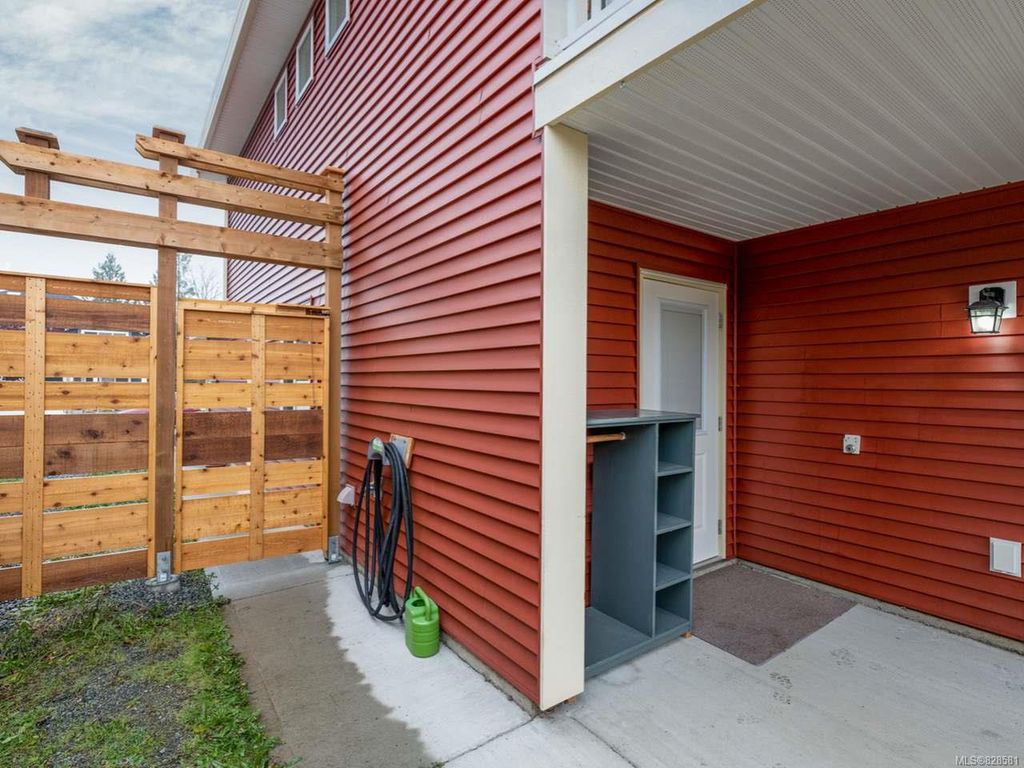 listing image 16043728600561