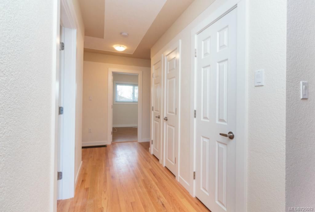 listing image 16046664641062576424