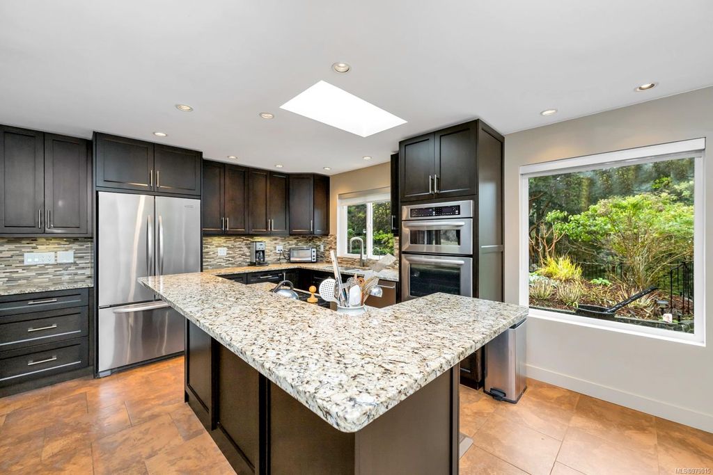 listing image 16047155780348182917