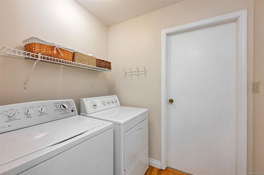 listing image 16047505787472026574