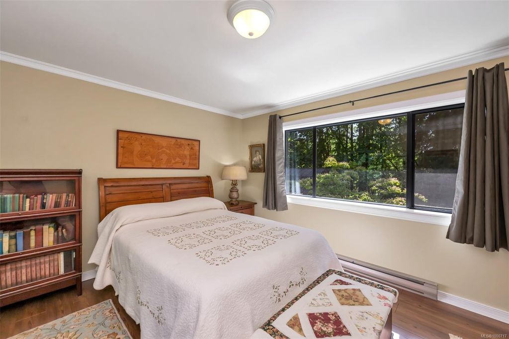 listing image 16040146793632681737