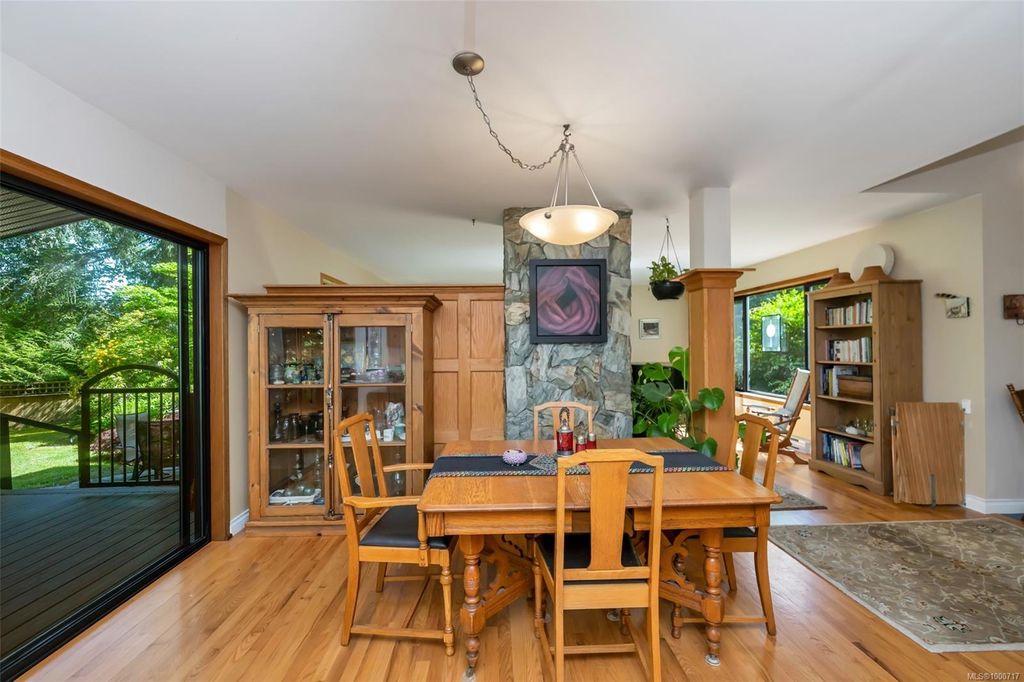 listing image 16043633311415995555