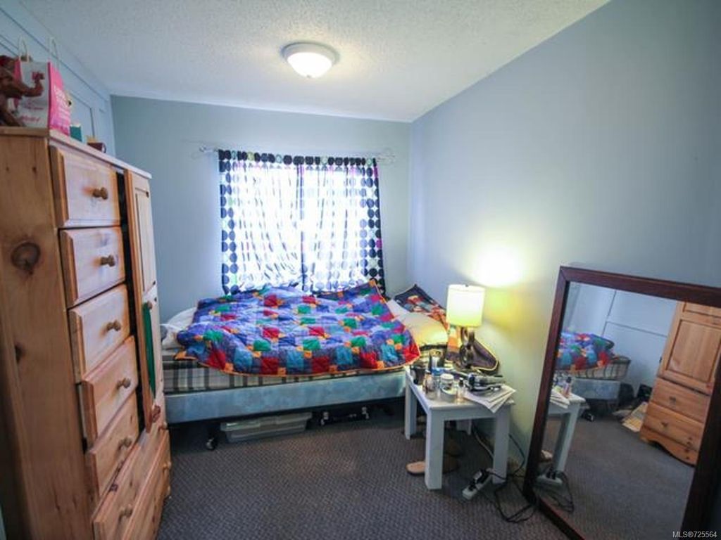 listing image 16048453637250072976