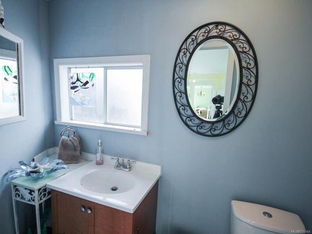 listing image 16048369463348401789