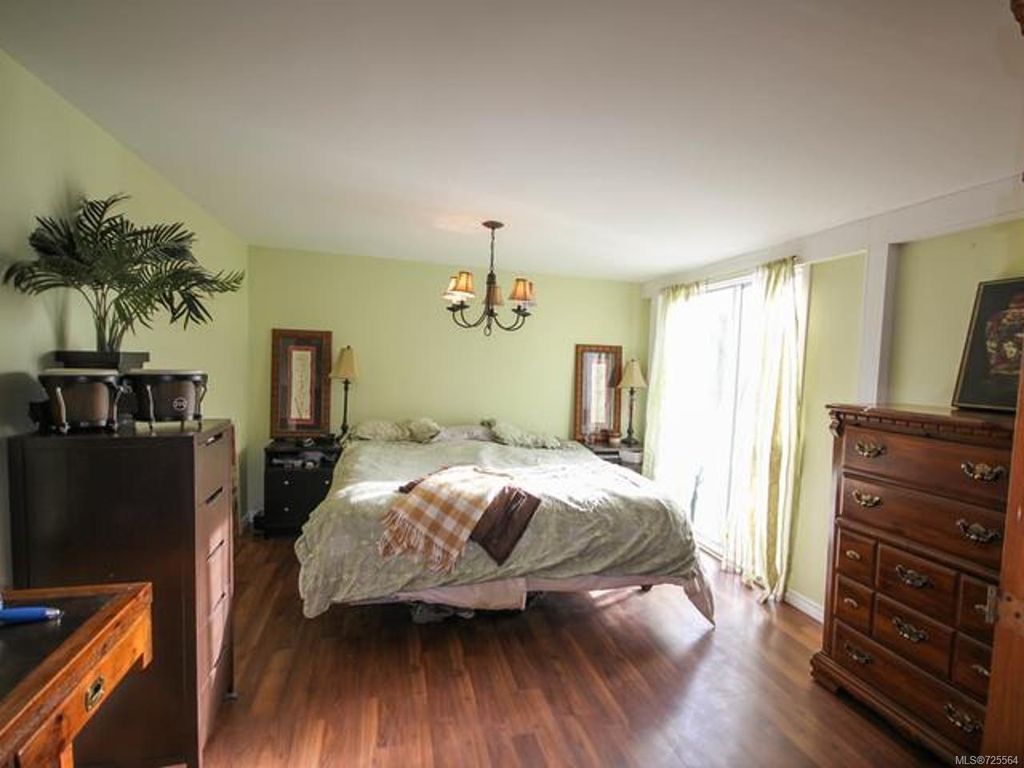 listing image 16044941469610082951