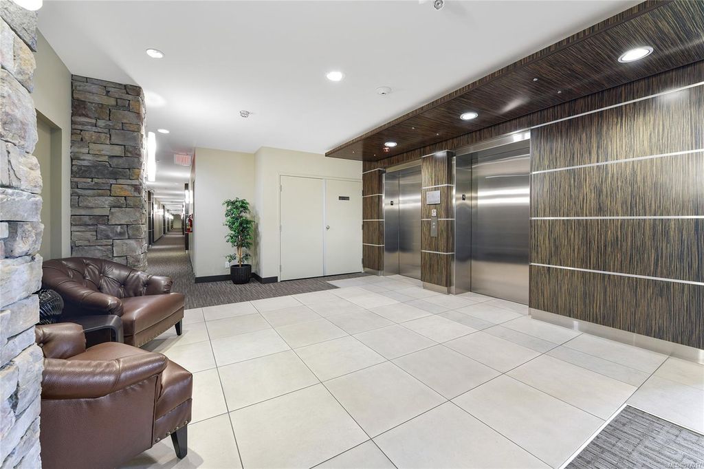 listing image 16045386561707166286