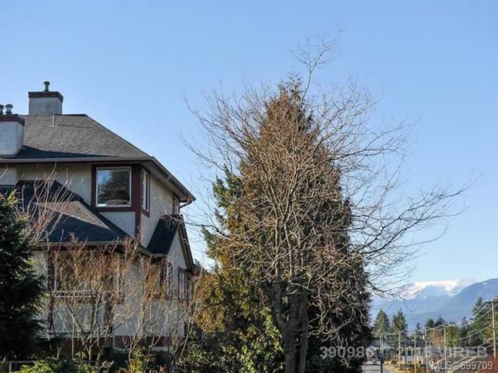listing image 16046114527643123152
