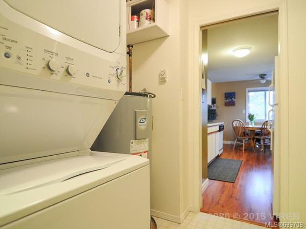 listing image 16049728245207445662