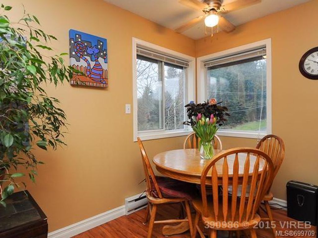 listing image 16049414510160638907