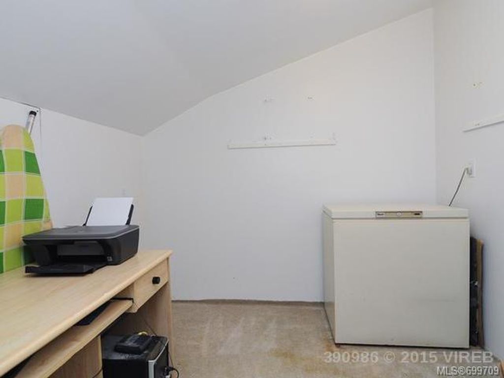 listing image 16044510825324090693