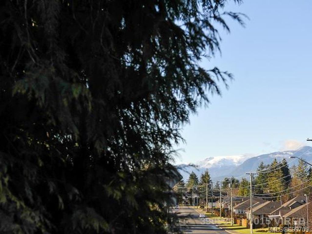 listing image 16042858489980530927