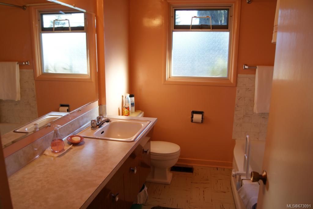 listing image 16048442020229433468