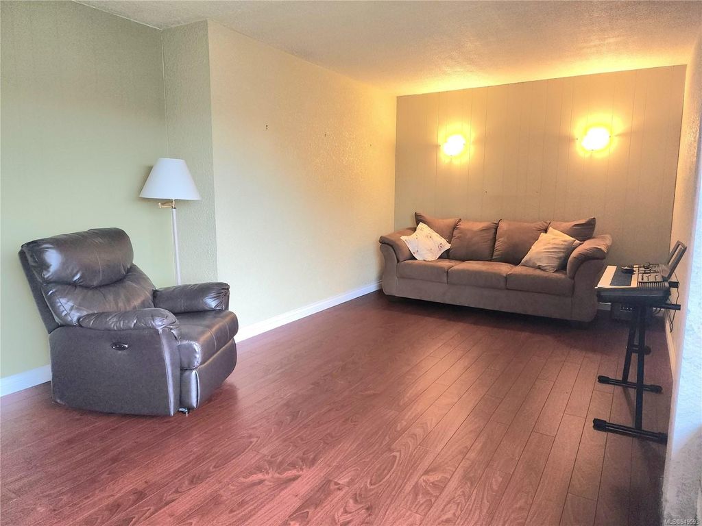 listing image 16041134566951190087