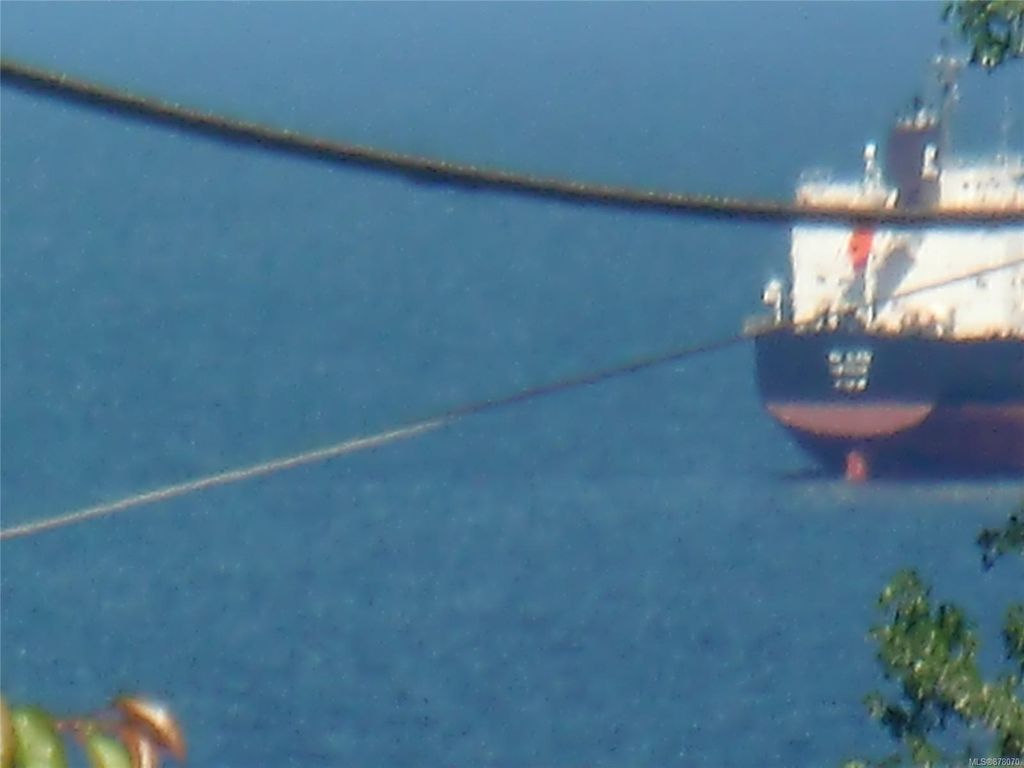 listing image 16042239254047235630