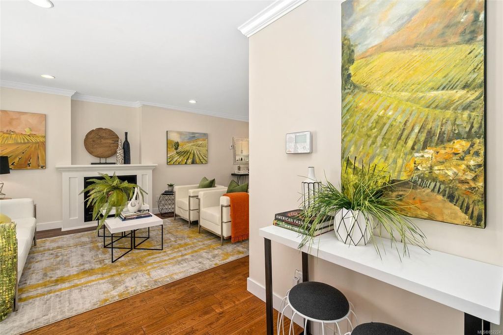 listing image 16047843488029890008