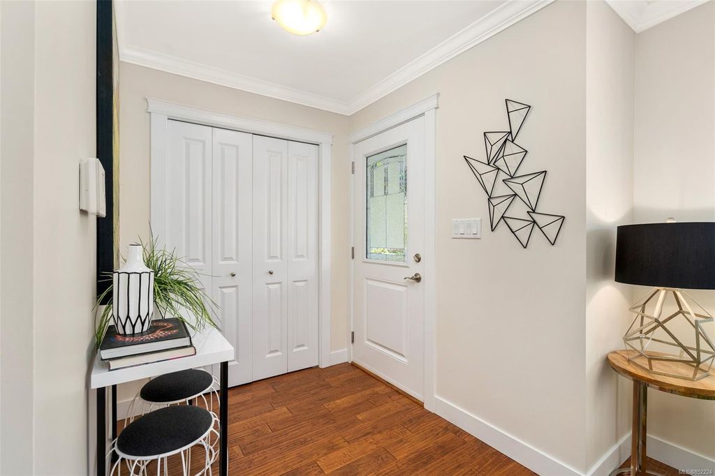 listing image 16047862591642537680